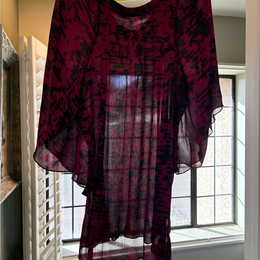 Avenue Fuchsia Abstract Blouse - Picture 4 of 7